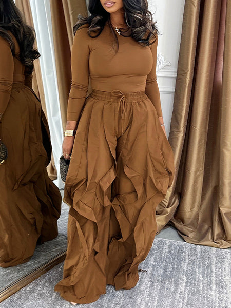 Solid Tee & Frilled Pants Set