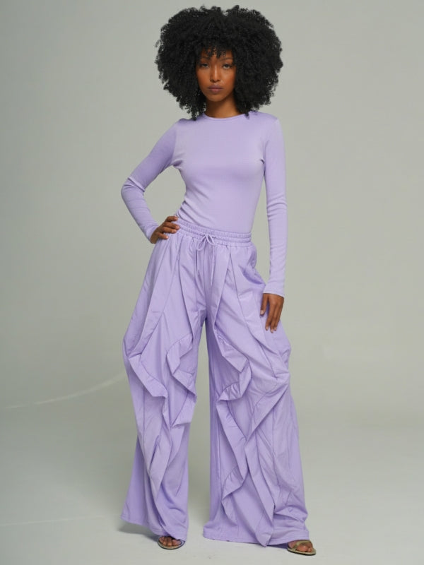 Solid Tee & Frilled Pants Set