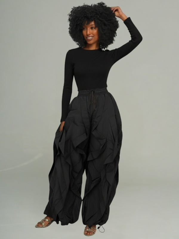Solid Tee & Frilled Pants Set