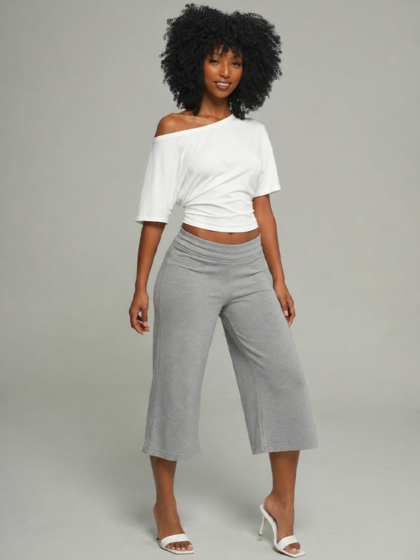 Boat-Neck Tee & Capri Pants Set