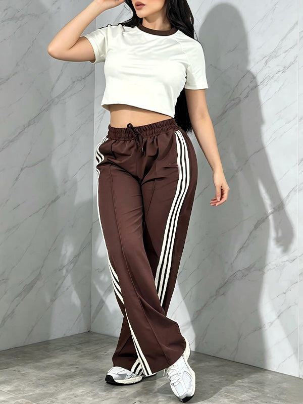 Contrast Tee & Side-Stripe Pants Set