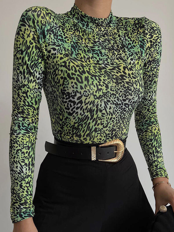 Printed Mock-Neck Tee
